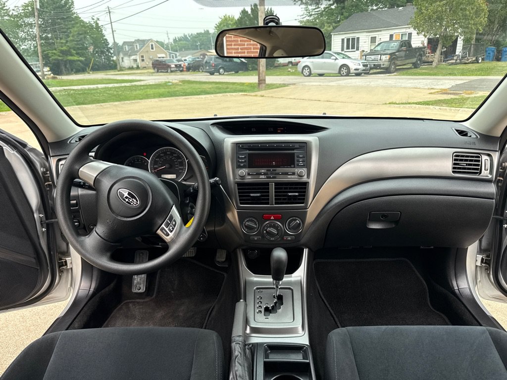 Used 2011 Subaru Impreza 2.5i AWD/4WD image 9