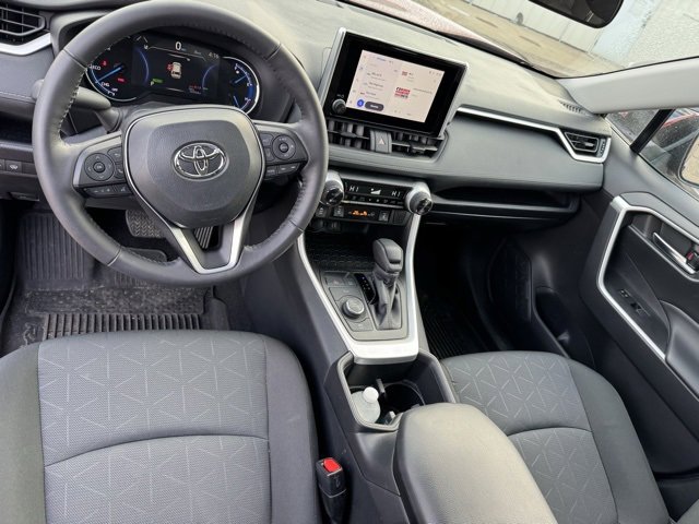 Used 2024 Toyota RAV4 XLE image 2