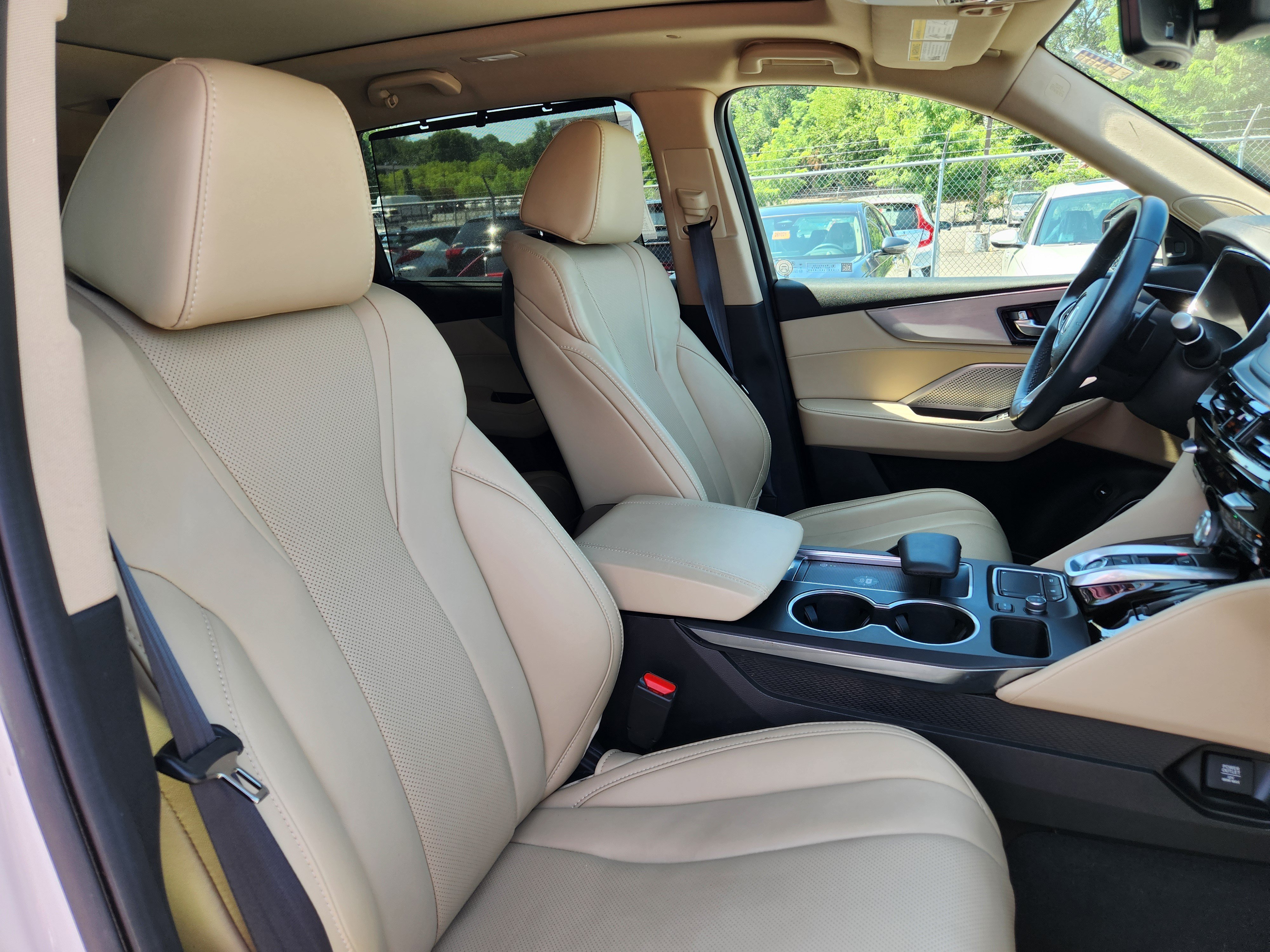 Certified 2023 Acura MDX w/ Technology Package AWD/4WD image 16