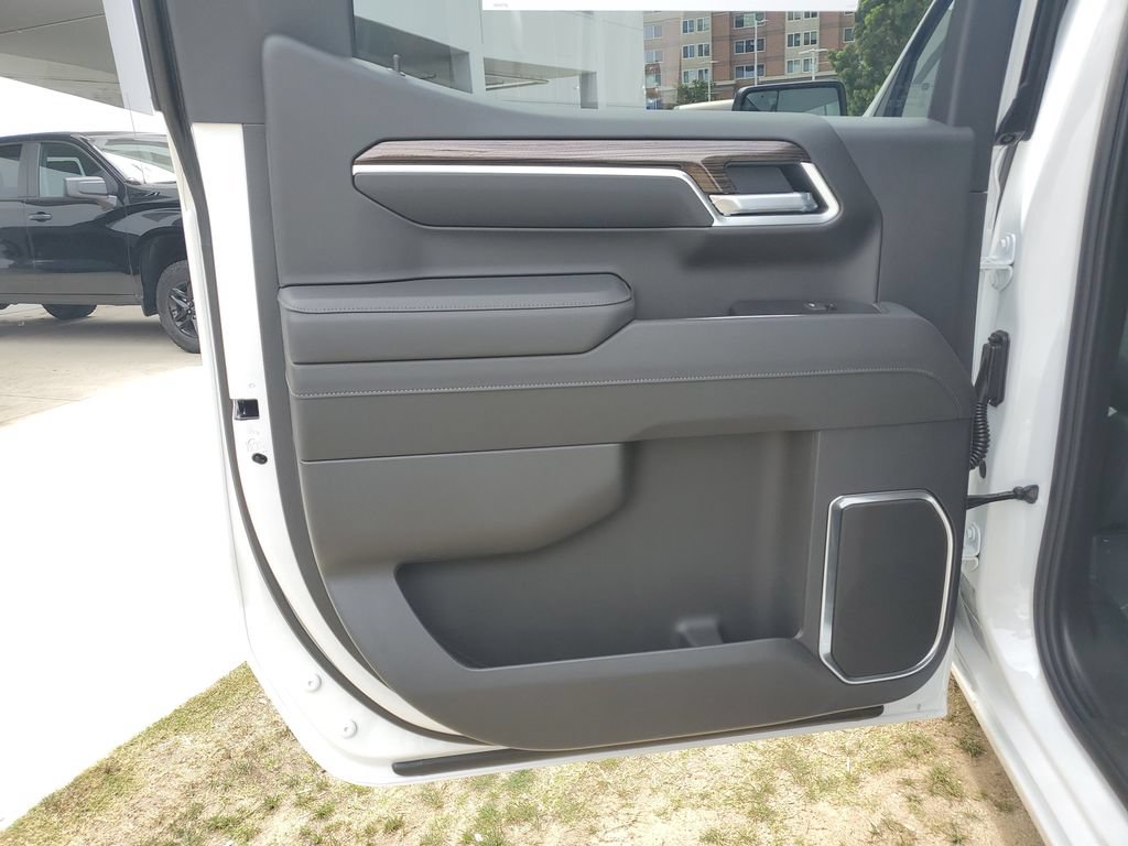 New 2026 Chevrolet Silverado 1500 RST w/ Z71 Off-Road Package AWD/4WD image 17