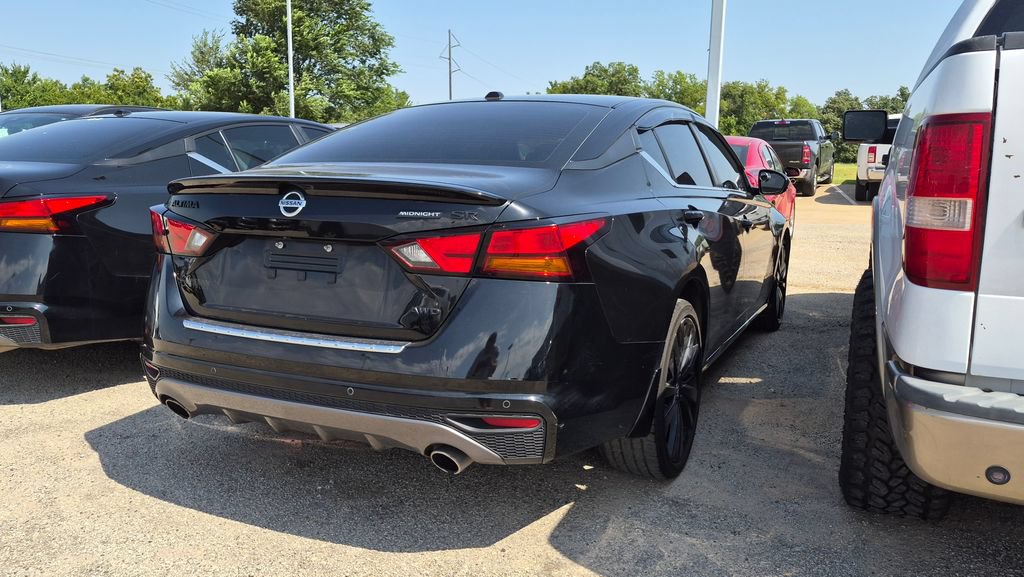 Used 2022 Nissan Altima 2.5 SR w/ Midnight Edition Package AWD/4WD image 3