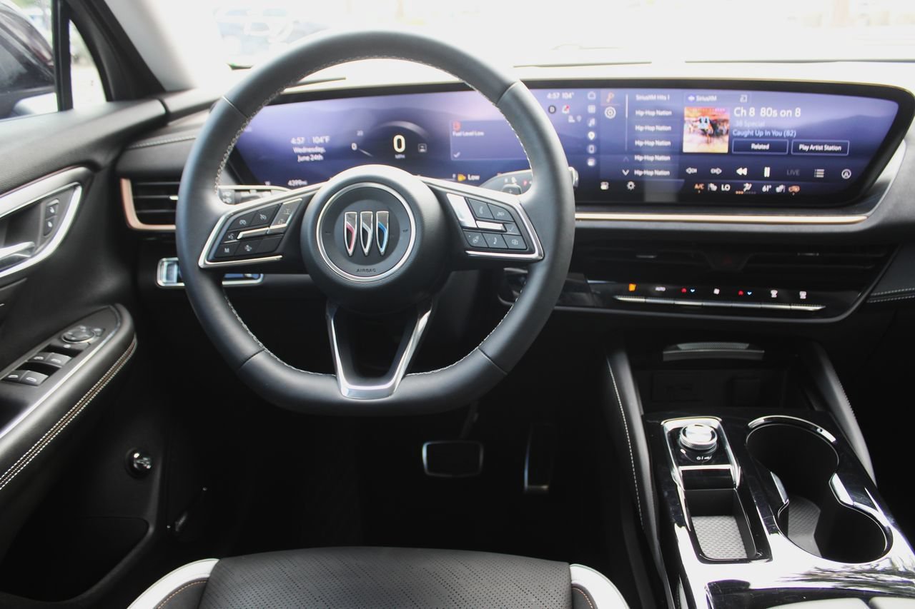 Used 2025 Buick Envision Sport Touring AWD/4WD image 17