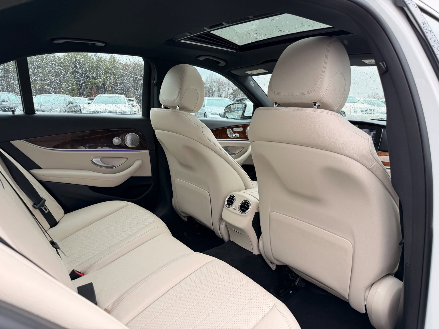 Used 2019 Mercedes-Benz E 300 4MATIC w/ Premium 1 Package image 17