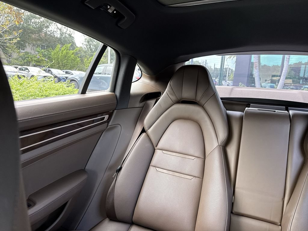 Used 2018 Porsche Panamera 4 Executive AWD/4WD image 17