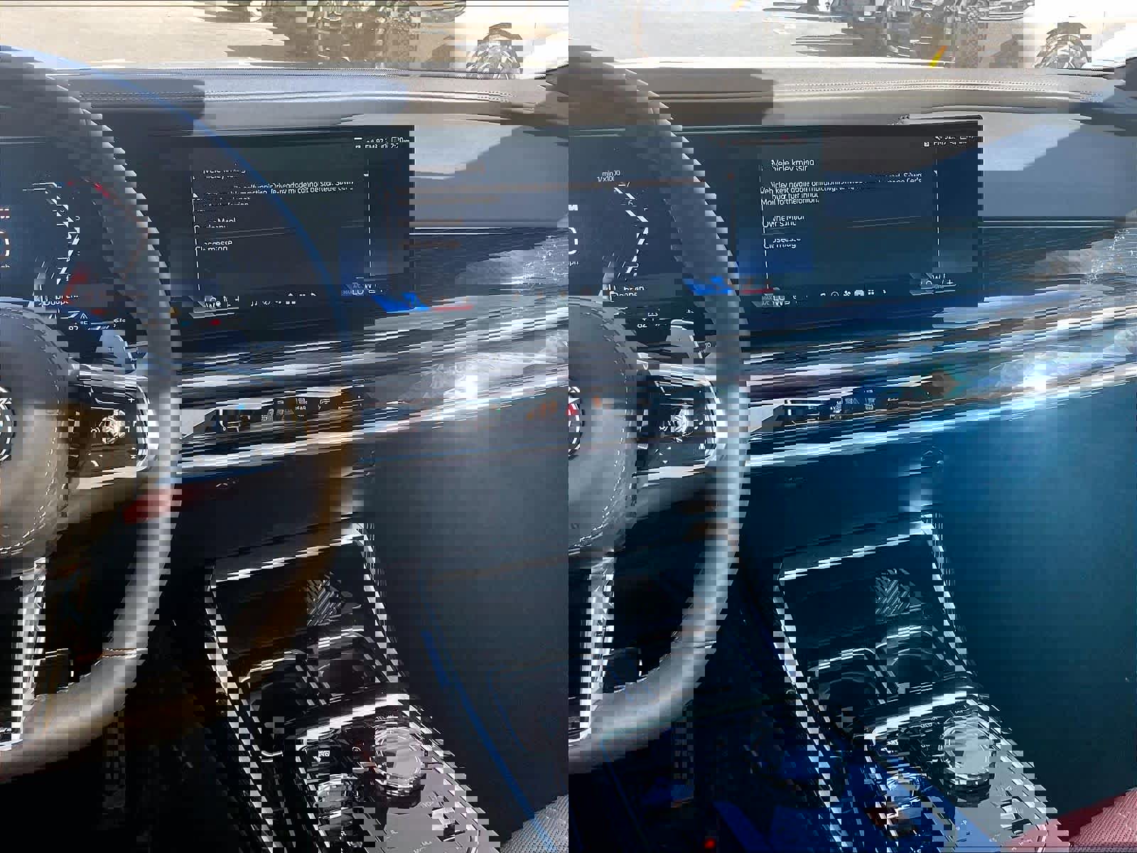 Used 2025 BMW 740i w/ Premium Package image 8