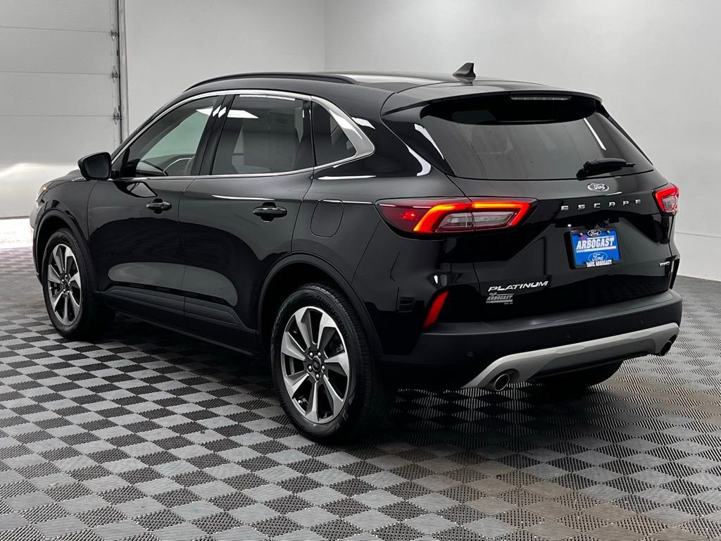 Used 2023 Ford Escape Platinum AWD/4WD image 12