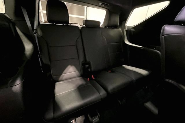 Used 2024 Chevrolet Traverse Z71 AWD/4WD image 31