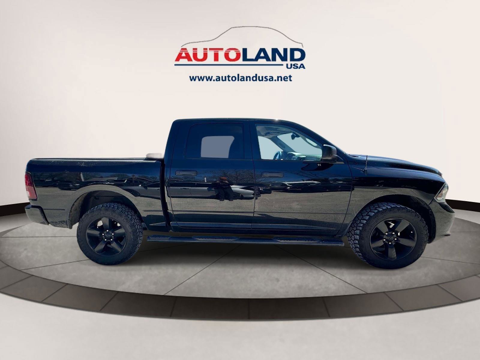 Used 2014 RAM 1500 Express w/ Black Ram 1500 Express Group image 3