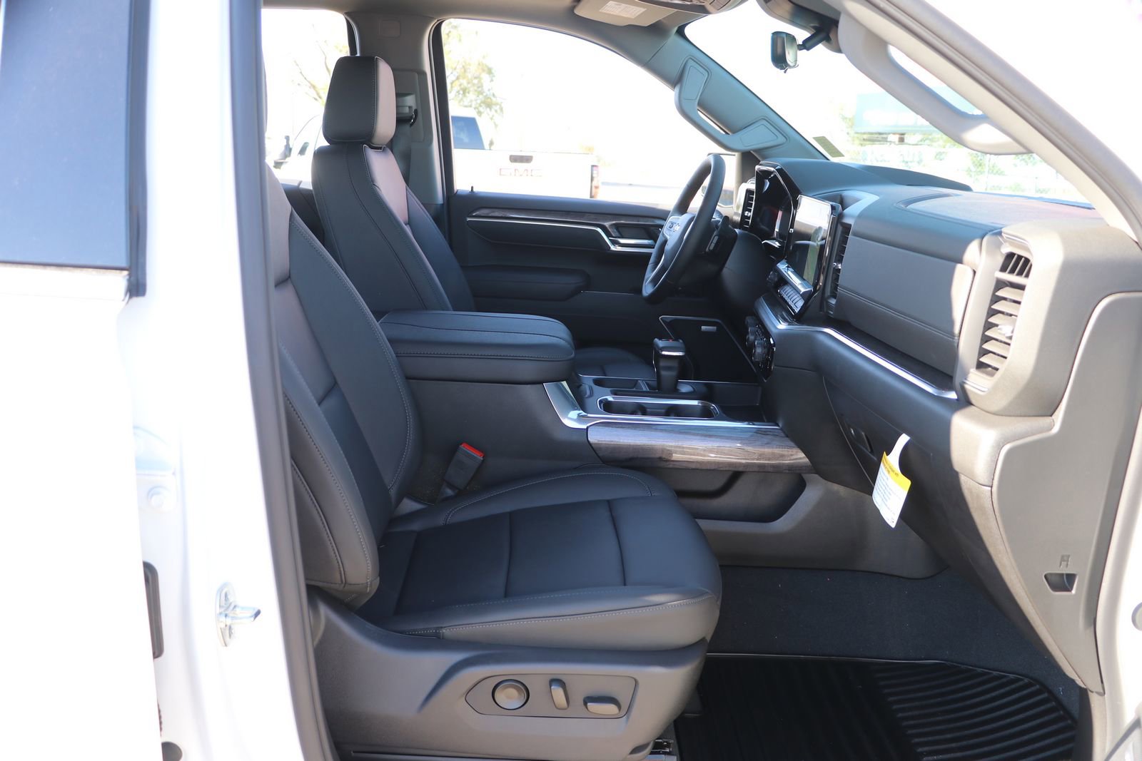 New 2026 Chevrolet Silverado 1500 LTZ w/ Technology Package image 33