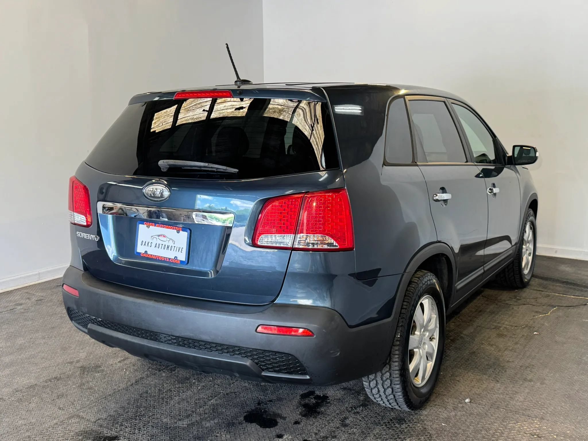 Used 2011 Kia Sorento 2WD image 6