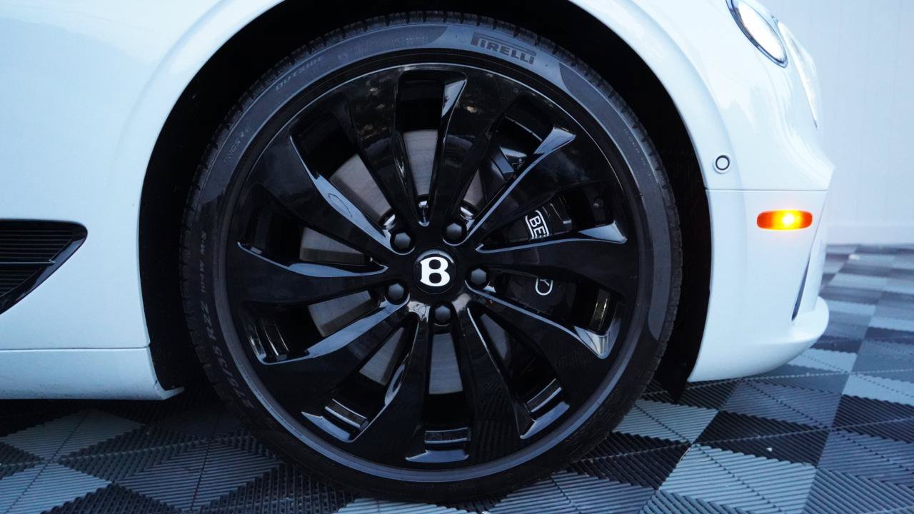 Used 2024 Bentley Continental GT V8 AWD/4WD image 34