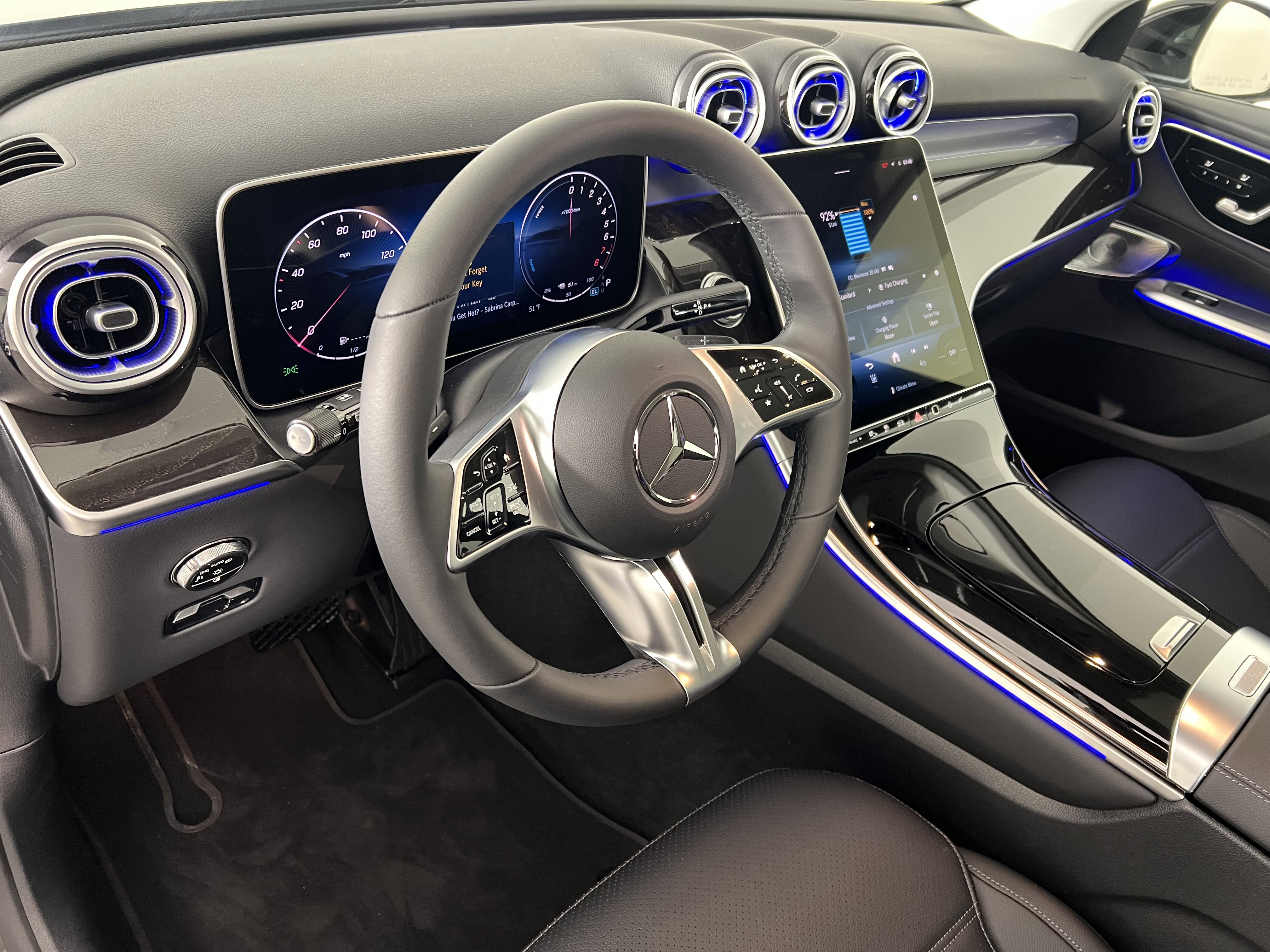 New 2025 Mercedes-Benz GLC 350e 4MATIC image 18