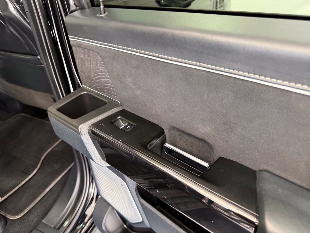 Used 2023 Ford F150 Lightning Platinum AWD/4WD image 27