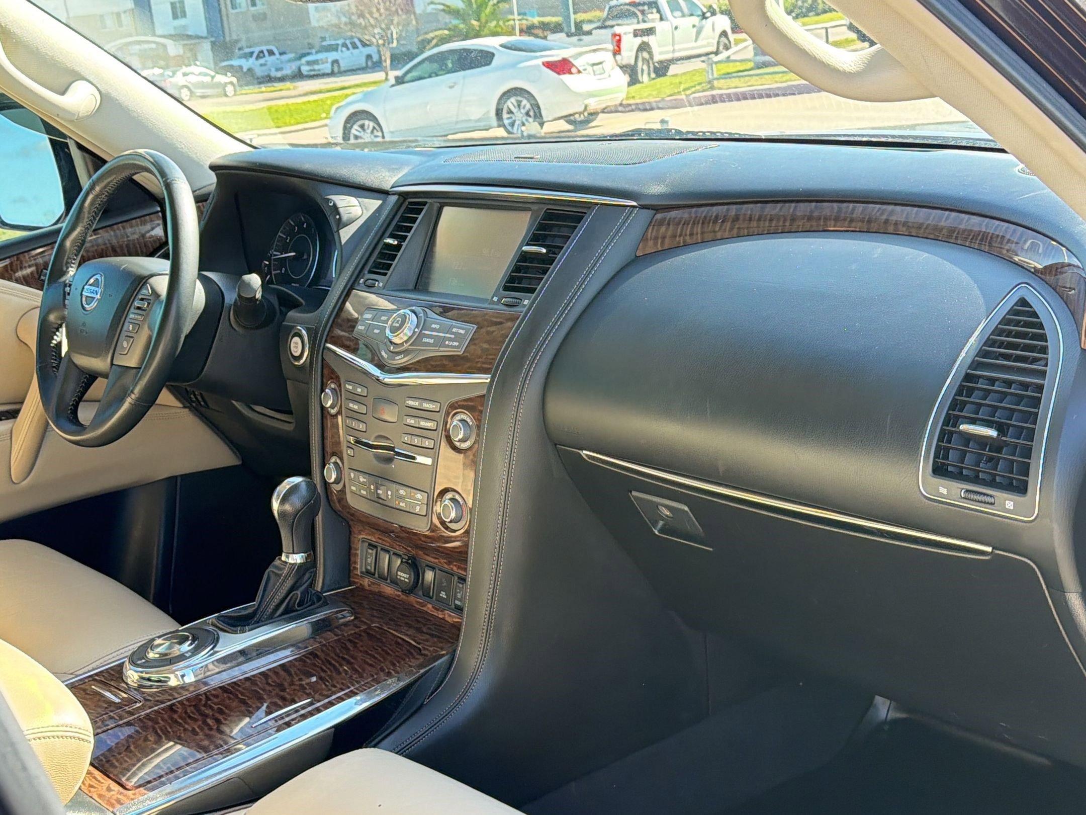 Used 2017 Nissan Armada SL w/ Technology Package image 32