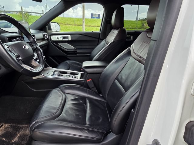 Used 2022 Ford Explorer Platinum w/ Equipment Group 601A AWD/4WD image 12