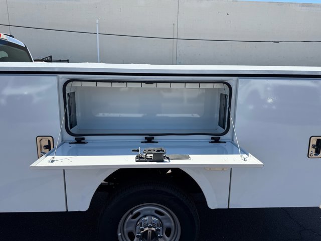 New 2024 Ford F350 XL w/ XL Chrome Package image 13