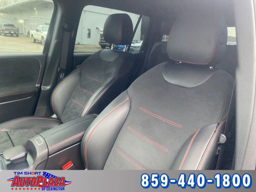 Used 2023 Mercedes-Benz EQB 300 4MATIC image 24