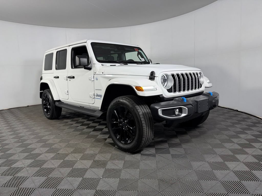 Used 2024 Jeep Wrangler Unlimited Sahara AWD/4WD image 4