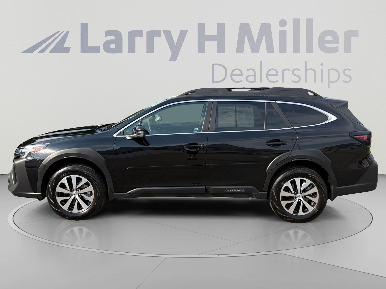 Certified 2024 Subaru Outback Premium AWD/4WD image 2