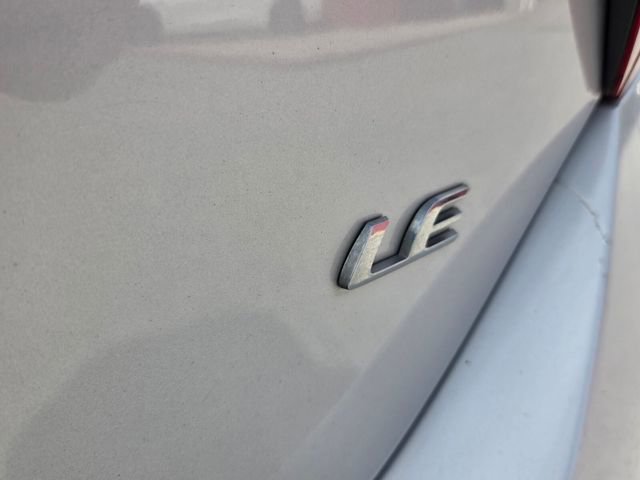 Used 2014 Toyota Corolla LE FWD image 16