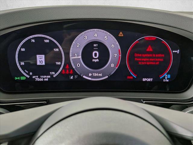 Certified 2025 Porsche Cayenne AWD/4WD image 16