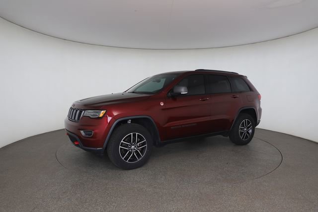 Used 2017 Jeep Grand Cherokee Trailhawk w/ Trailhawk Luxury Group AWD/4WD image 4