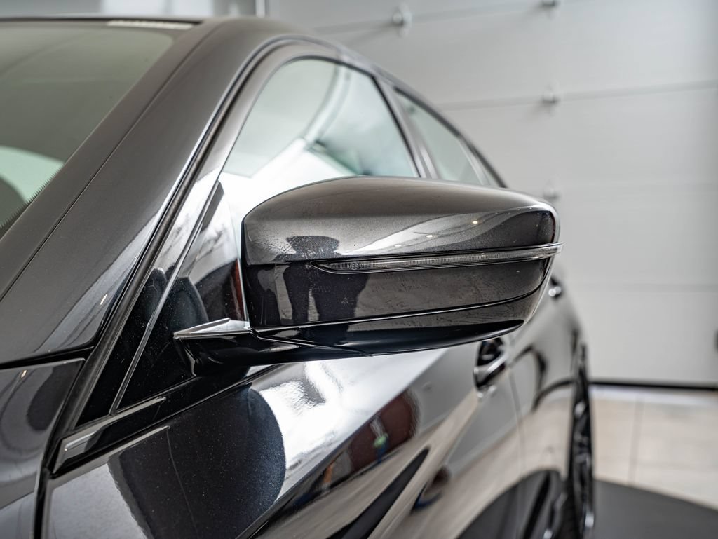 Used 2023 BMW 540i w/ M Sport Package RWD image 9
