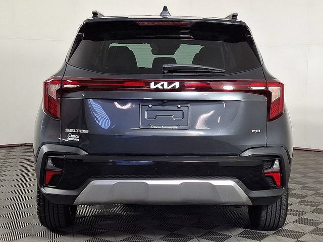 Used 2024 Kia Seltos EX AWD/4WD image 8
