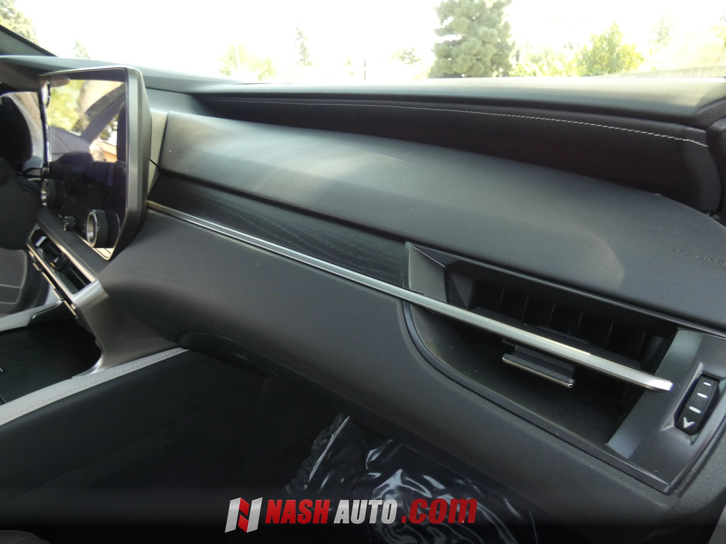 Used 2023 Lexus RX 350 Premium w/ Accessory Package (Z1) FWD image 34