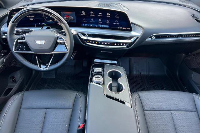 New 2026 Cadillac Lyriq Sport w/ LPO, Floor Liner Package AWD/4WD image 14