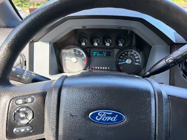 Used 2016 Ford F250 XL w/ XL Appearance Package AWD/4WD image 16