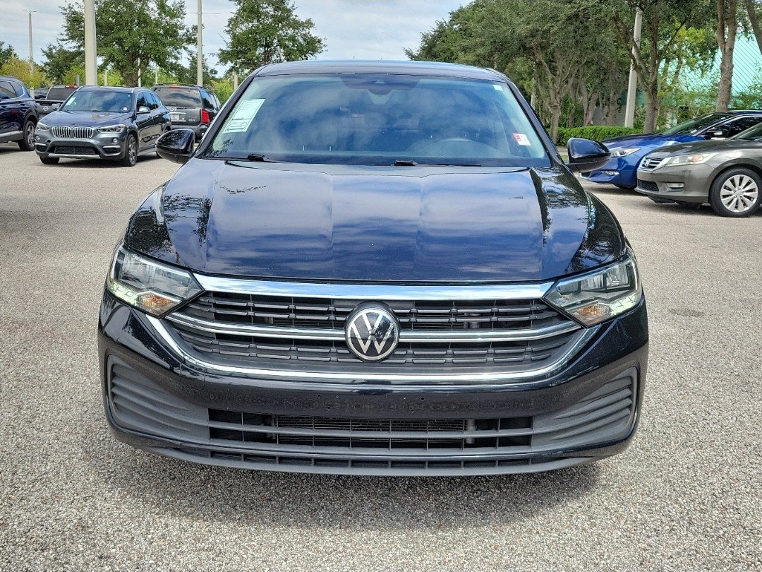 Used 2022 Volkswagen Jetta S FWD image 2