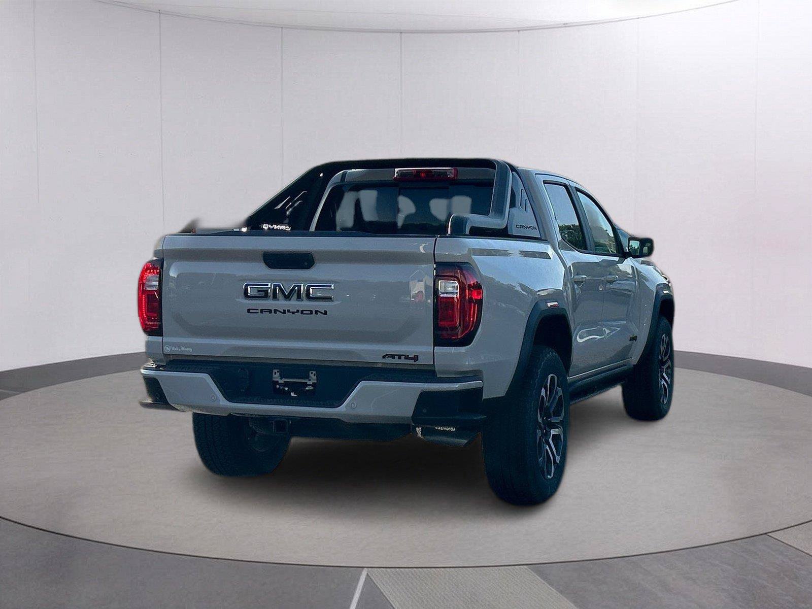 New 2026 GMC Canyon AT4 w/ Nightfall Edition AWD/4WD image 6