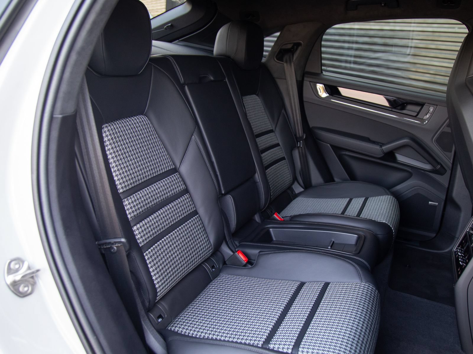 New 2026 Porsche Cayenne GTS AWD/4WD image 25