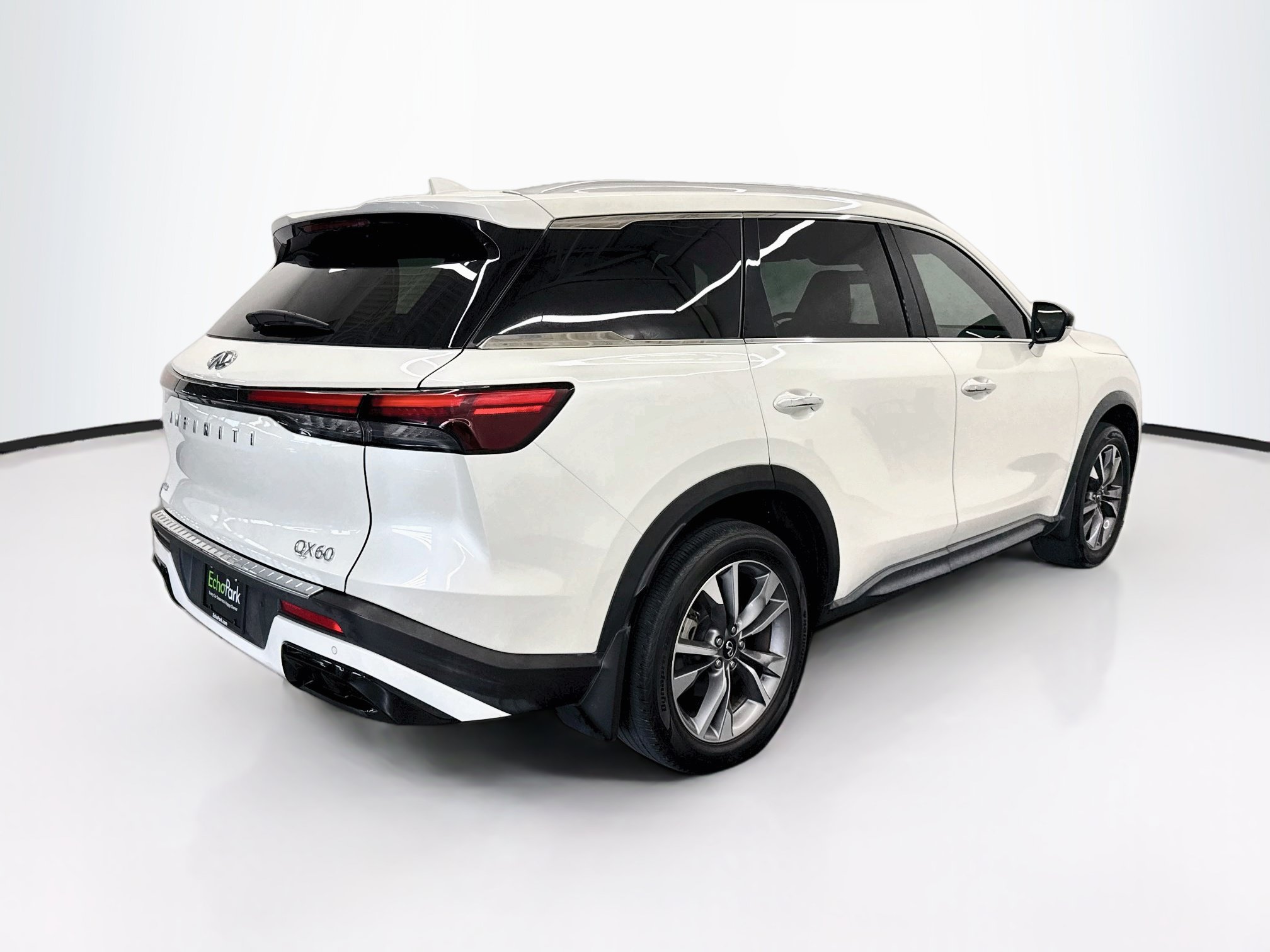 Used 2023 INFINITI QX60 Luxe w/ Performance Audio Package AWD/4WD image 9