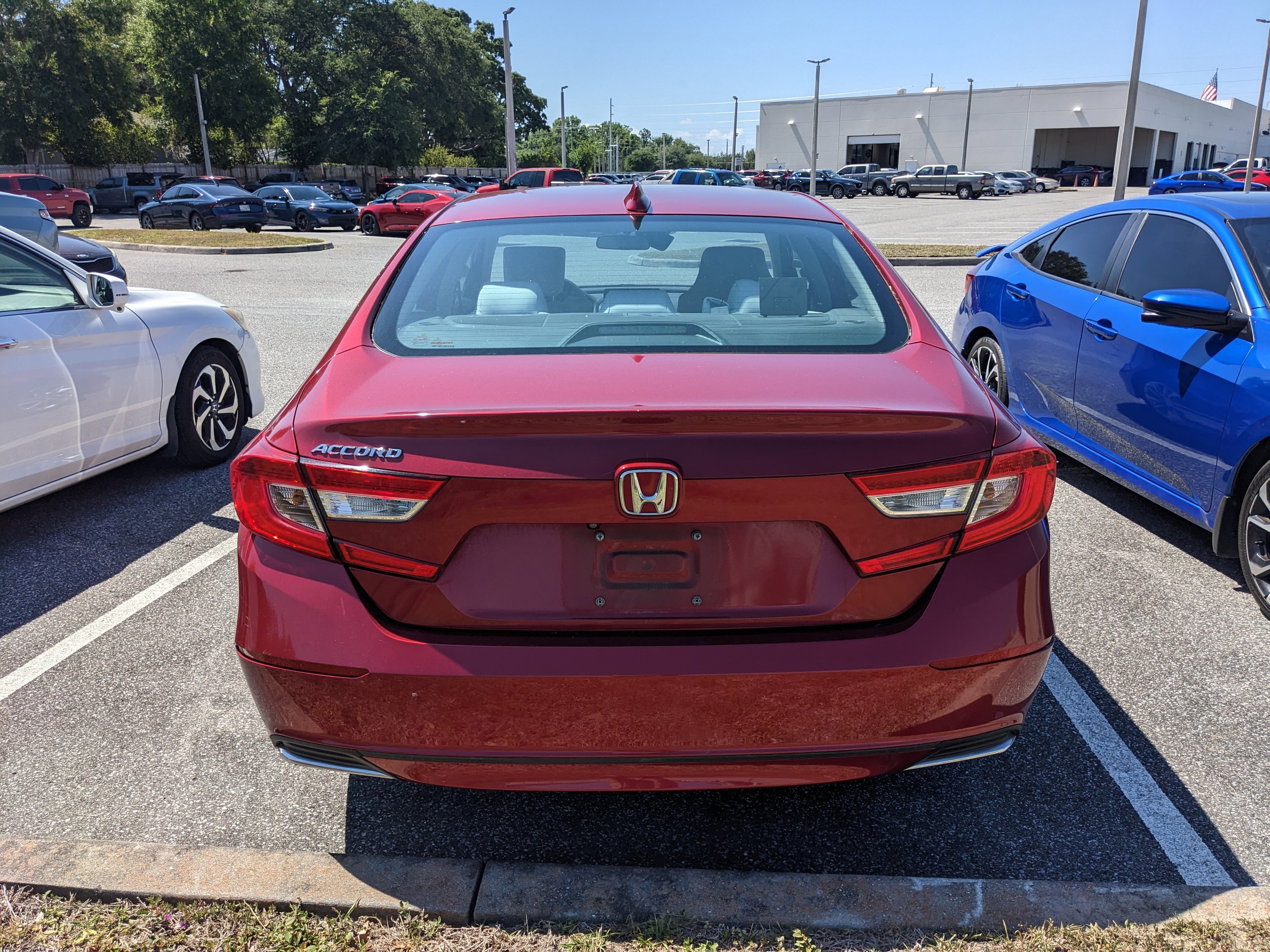 Used 2018 Honda Accord LX image 9