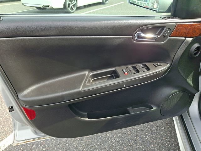Used 2011 Chevrolet Impala LS image 12