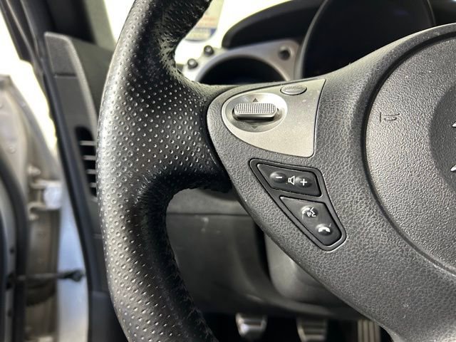 Used 2011 Nissan 370Z Touring w/ Sport Pkg image 17