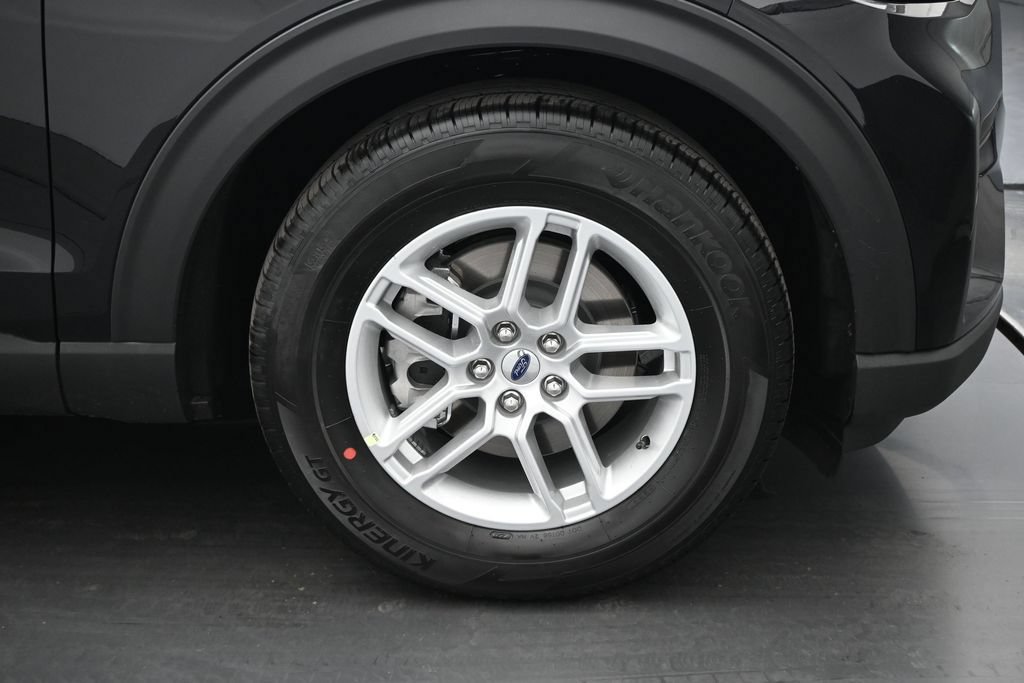 New 2026 Ford Explorer Active w/ Active Comfort Package RWD image 24