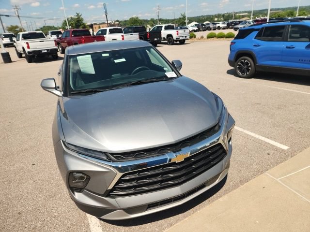 Used 2025 Chevrolet Blazer LT AWD/4WD image 5