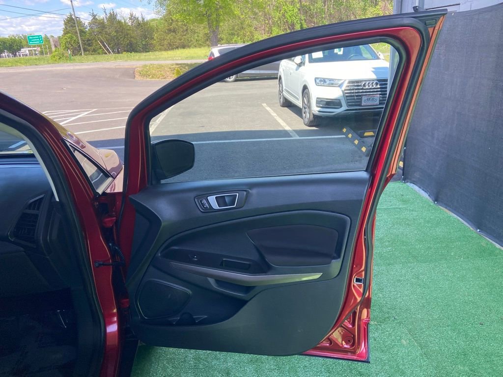 Used 2019 Ford EcoSport SE w/ SE Convenience Package FWD image 36