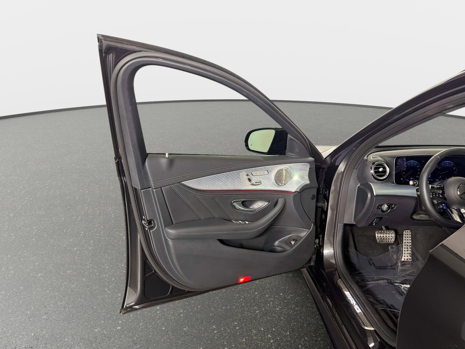 Used 2023 Mercedes-Benz E 63 AMG S image 35