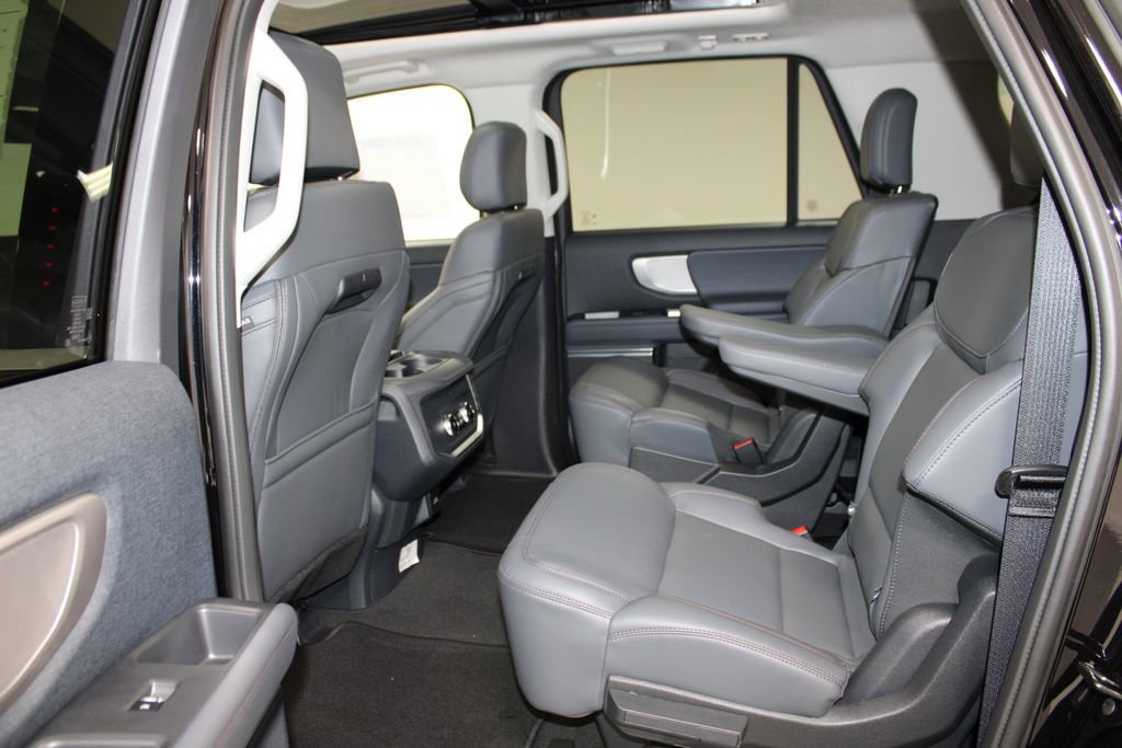 New 2025 Ford Expedition Max Active image 28