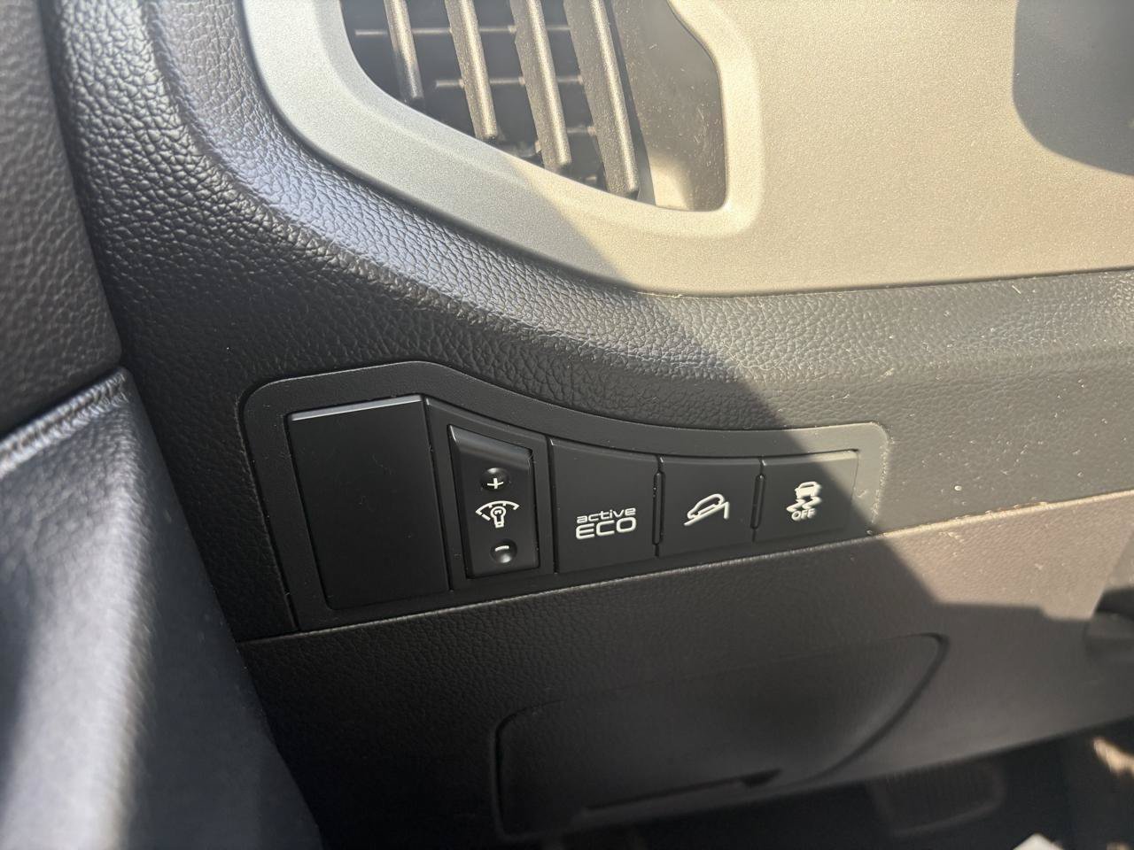 Used 2015 Kia Sportage LX AWD/4WD image 19