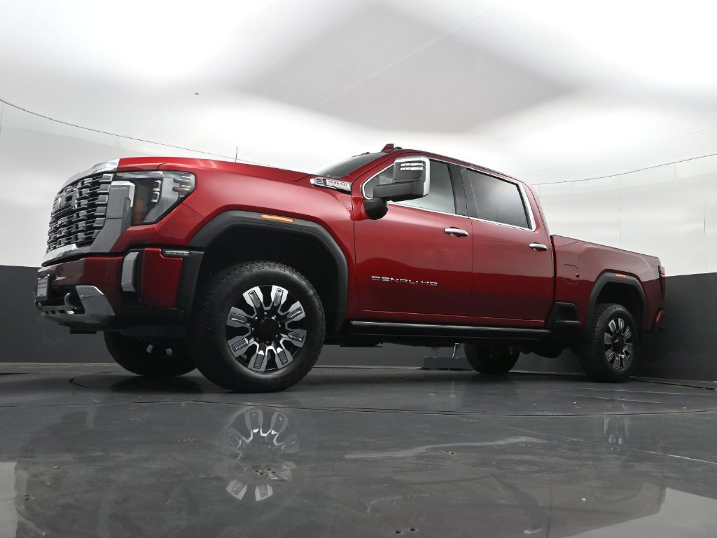 Certified 2024 GMC Sierra 2500 Denali w/ Denali Reserve Package AWD/4WD image 32