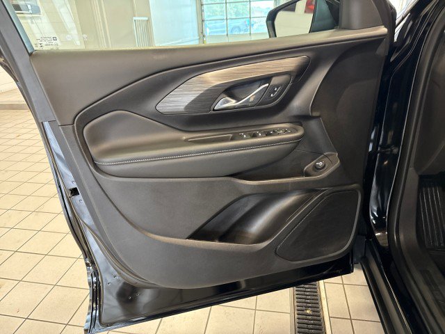 Certified 2024 GMC Terrain SLE w/ Driver Convenience Package image 14