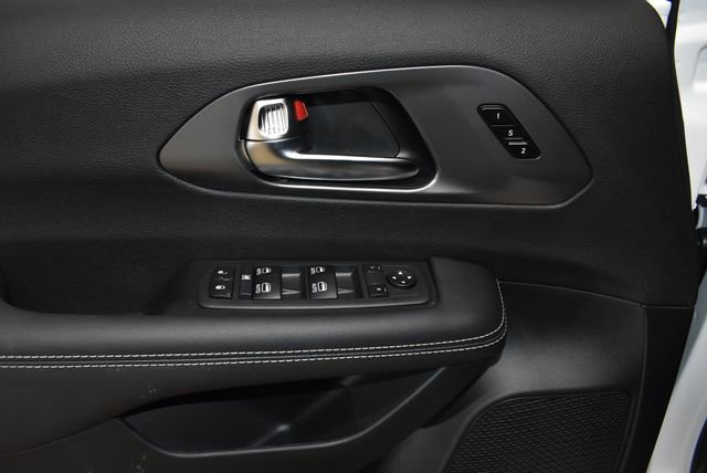 New 2026 Chrysler Pacifica Select w/ S Appearance Package image 27