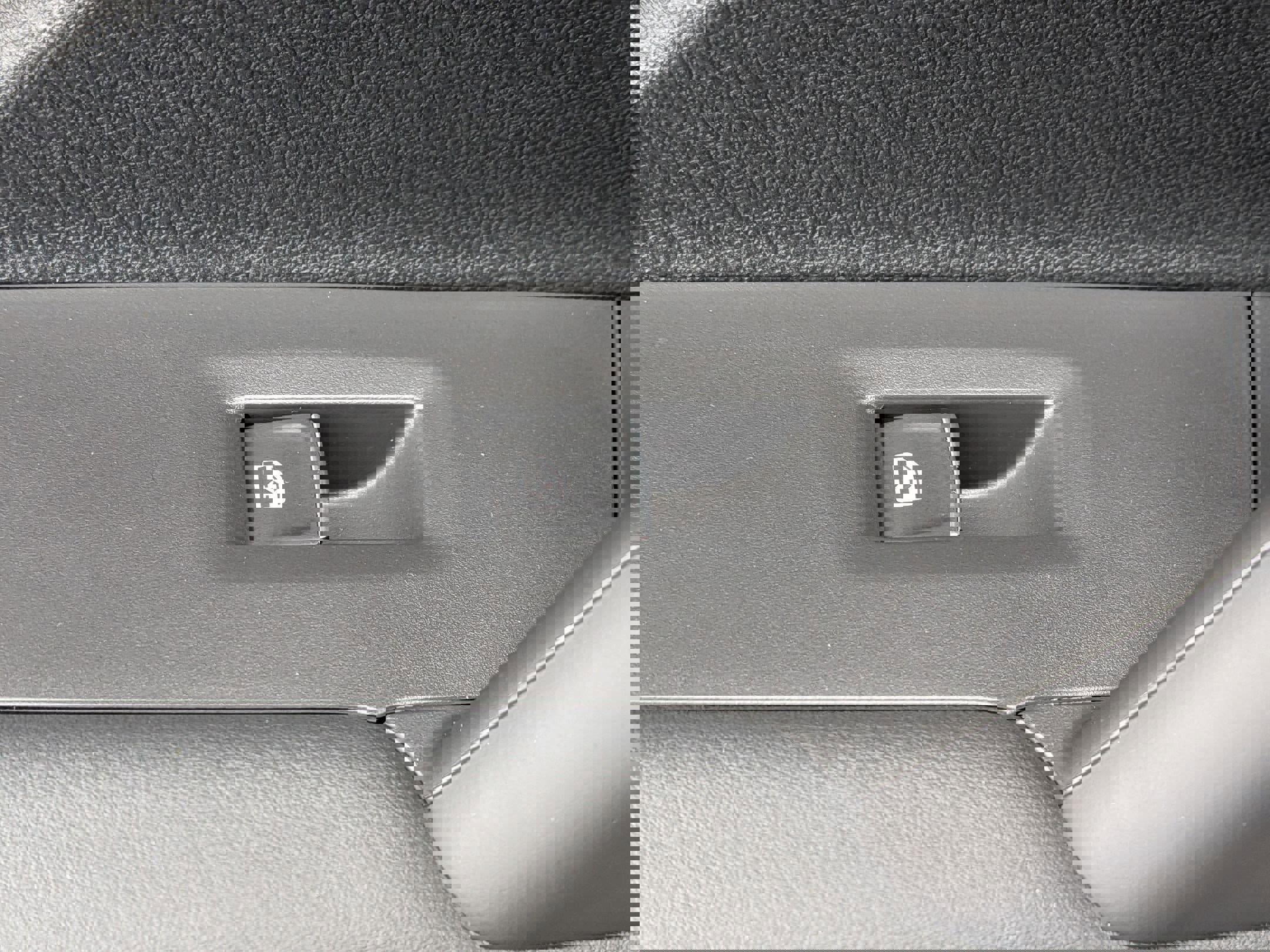 Used 2025 Volkswagen Tiguan SE R-Line image 27