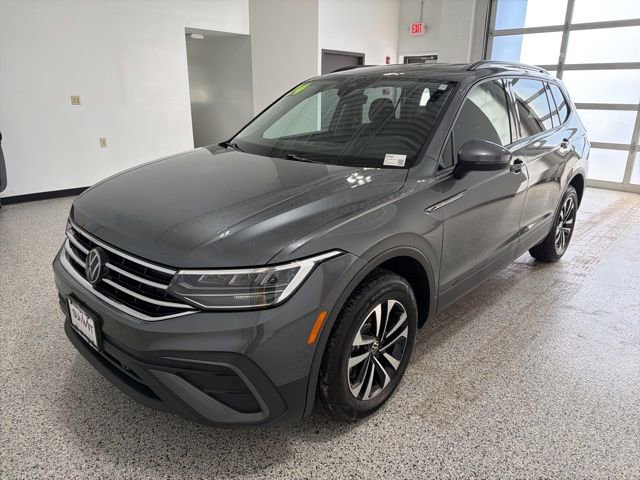 Used 2024 Volkswagen Tiguan S image 6