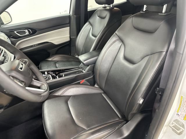 Used 2024 Jeep Compass Limited AWD/4WD image 14
